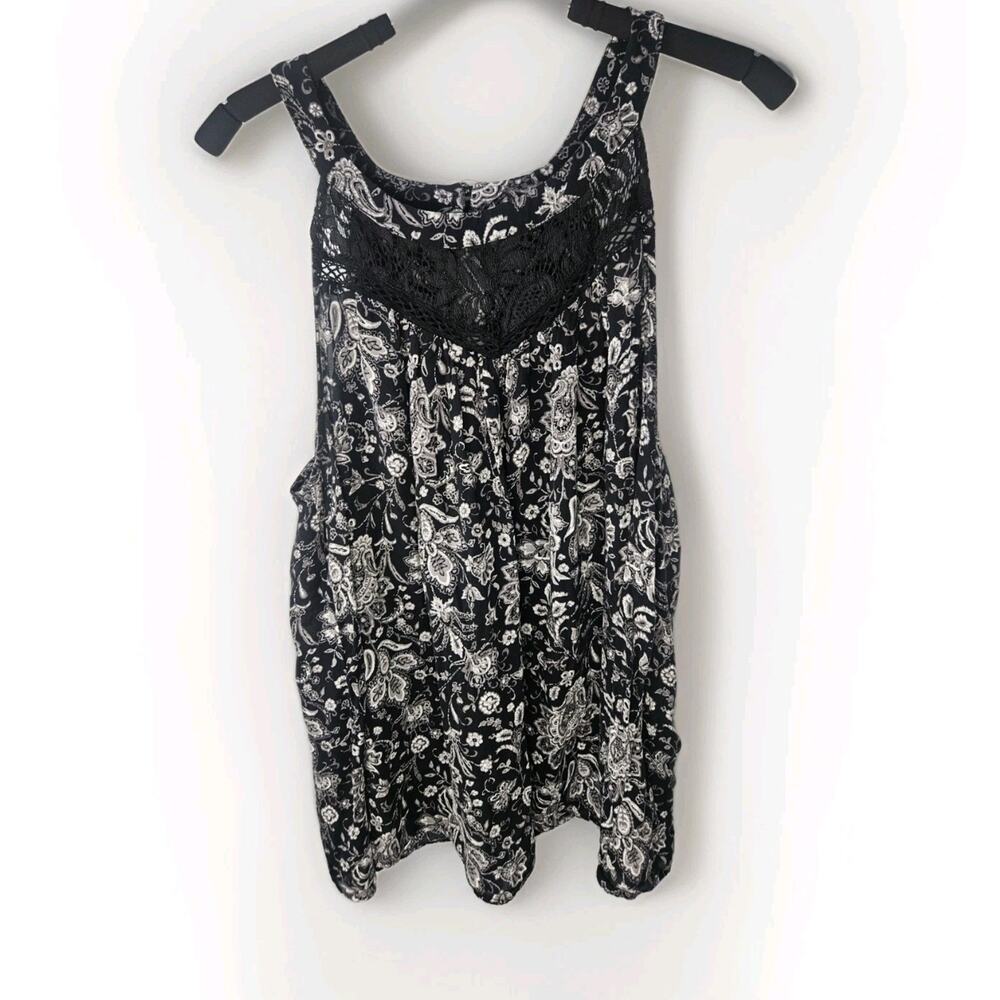 Torrid Plus Size 1X Black Floral Challis Babydoll Button Tank Lace Trim